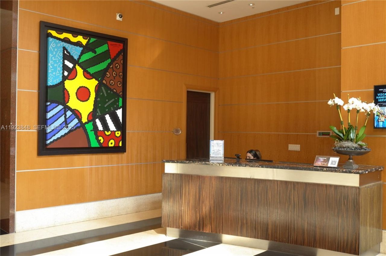 253 NE 2nd St, Unit 908, Miami, FL 33132 Photo