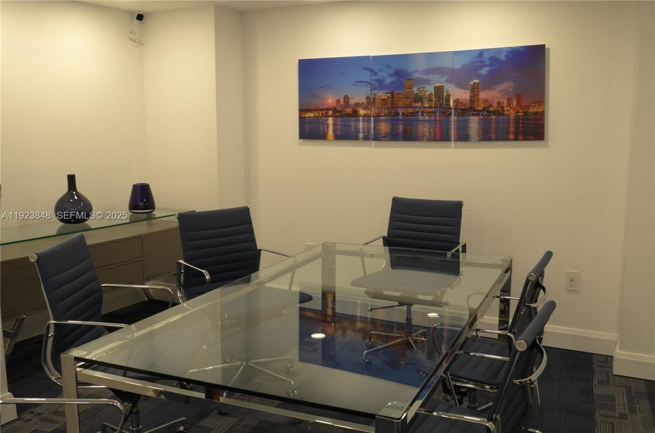 253 NE 2nd St, Unit 908, Miami, FL 33132 Photo