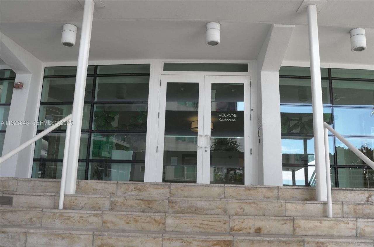 253 NE 2nd St, Unit 908, Miami, FL 33132 Photo