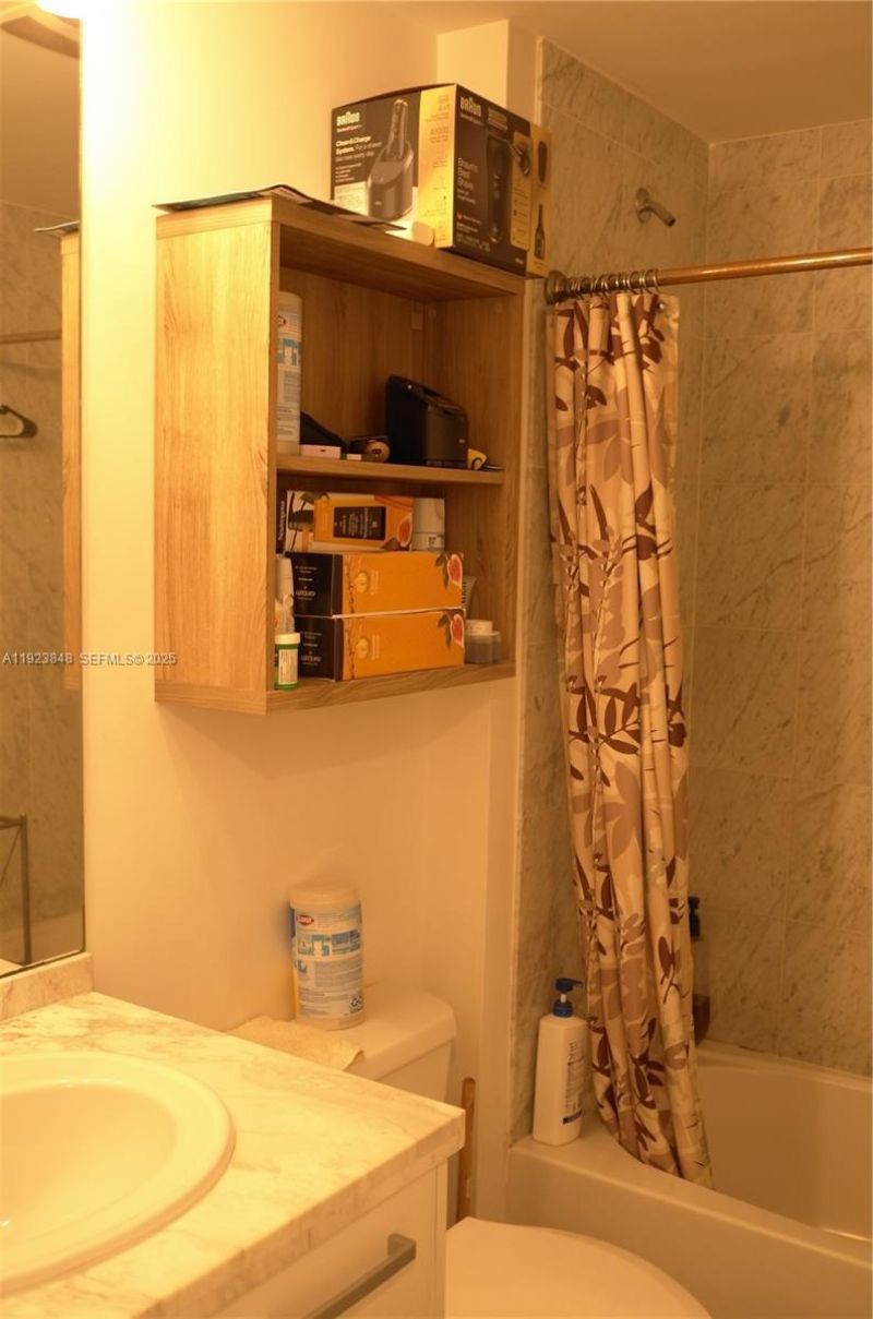 253 NE 2nd St, Unit 908, Miami, FL 33132 Photo