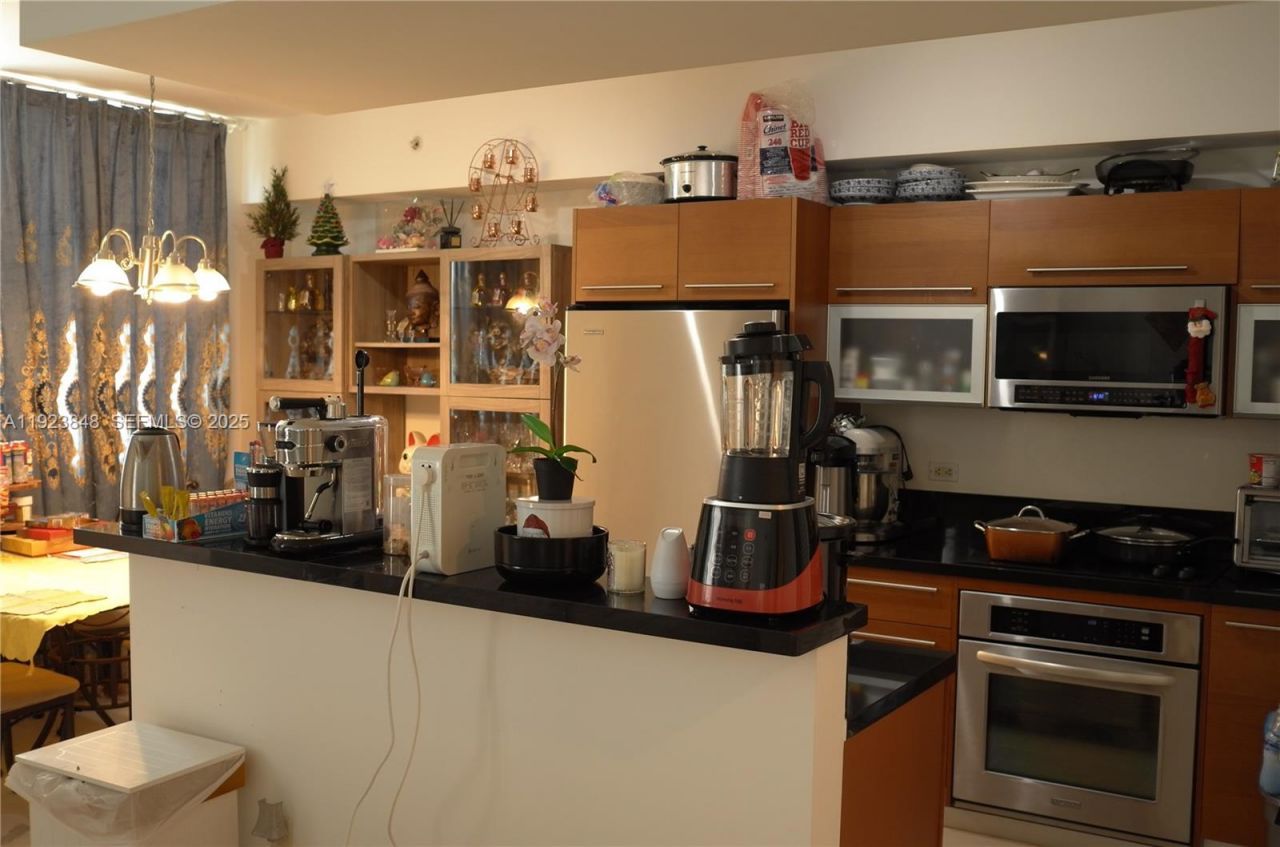 253 NE 2nd St, Unit 908, Miami, FL 33132 Photo