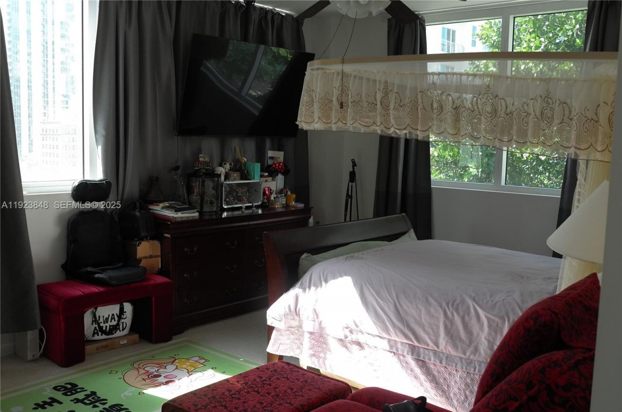 253 NE 2nd St, Unit 908, Miami, FL 33132 Photo