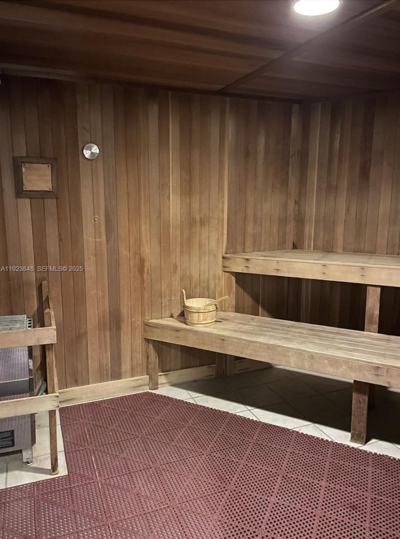 253 NE 2nd St, Unit 908, Miami, FL 33132 Photo