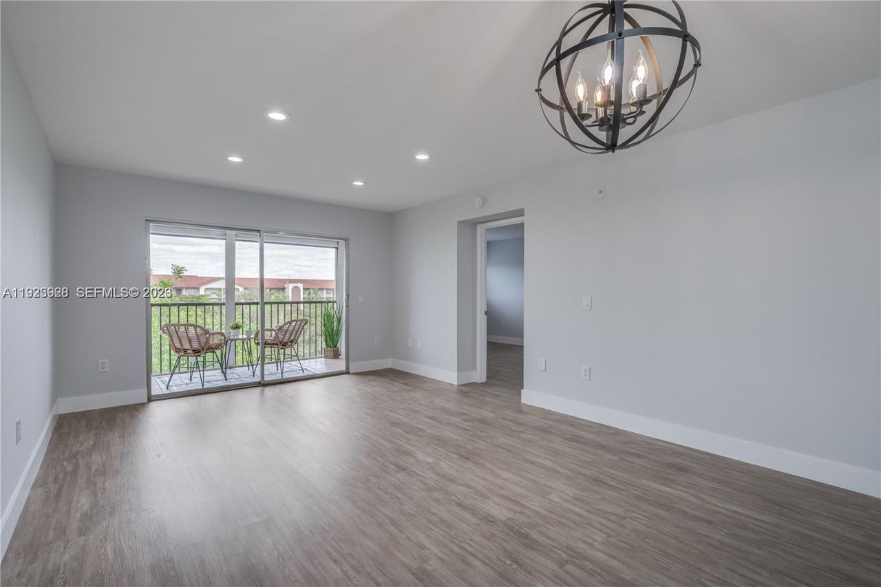 12955 SW 16th Ct, Unit 409M, Pembroke Pines, FL 33027 Photo