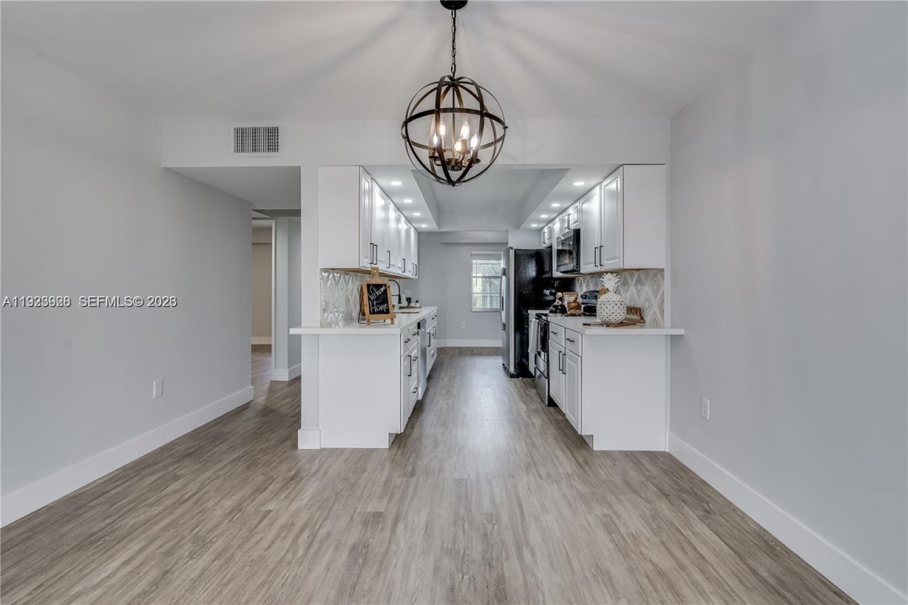 12955 SW 16th Ct, Unit 409M, Pembroke Pines, FL 33027 Photo