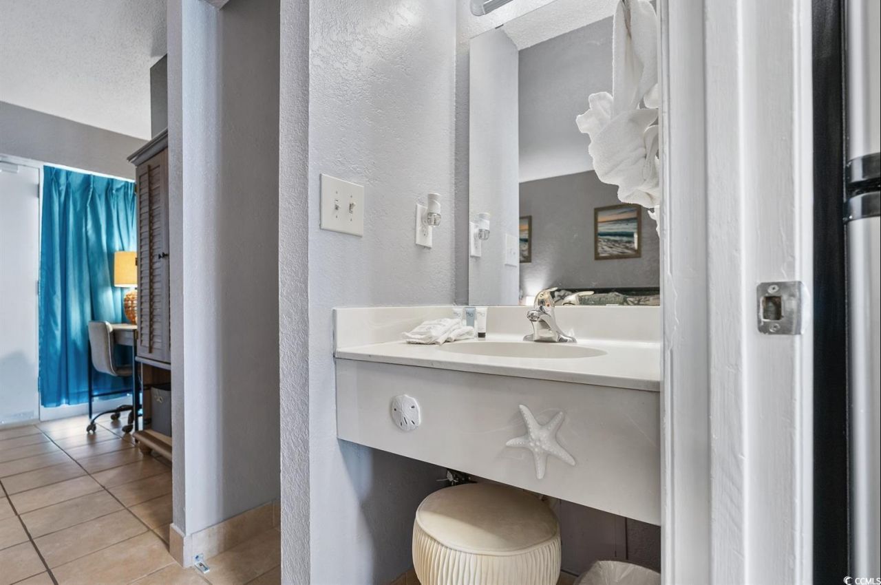 201 74th Ave. N Photo 8