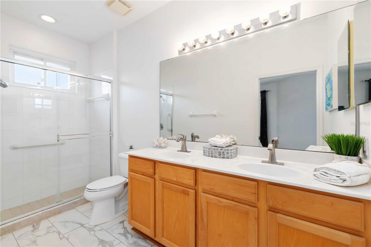 4209 Cascade Falls Drive, Sarasota, FL 34243 Photo