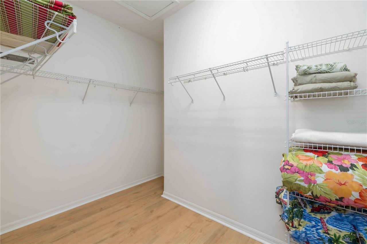 4209 Cascade Falls Drive, Sarasota, FL 34243 Photo