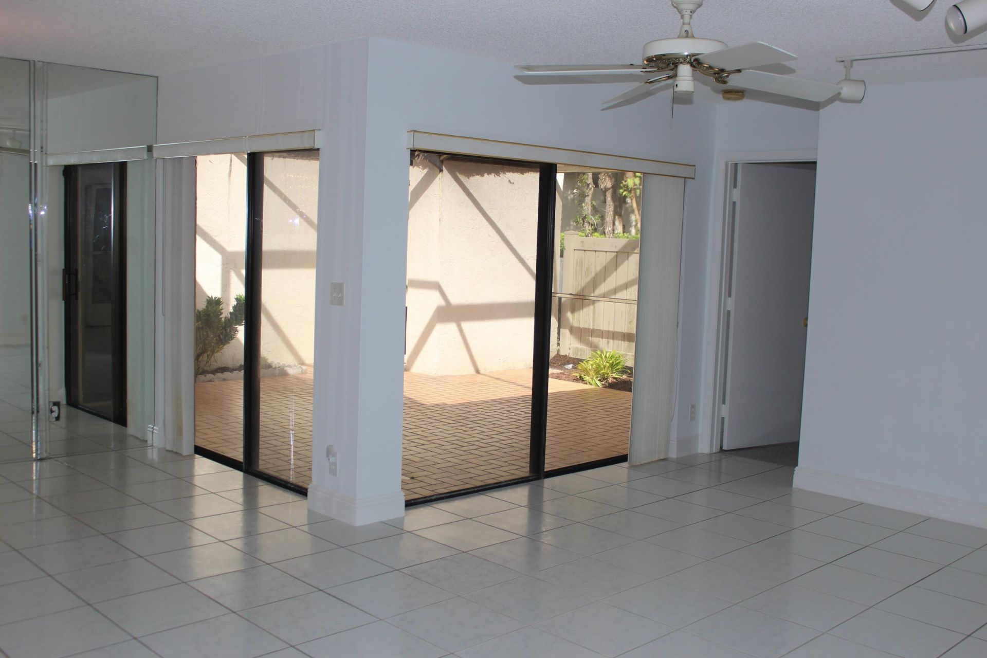 4635 Carambola Circle N, Unit 2717, Coconut Creek, FL 33066 Photo