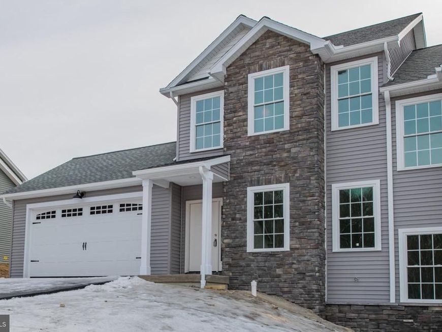 51 Wisteria Lane, Williamsport, PA 17701 Main Photo