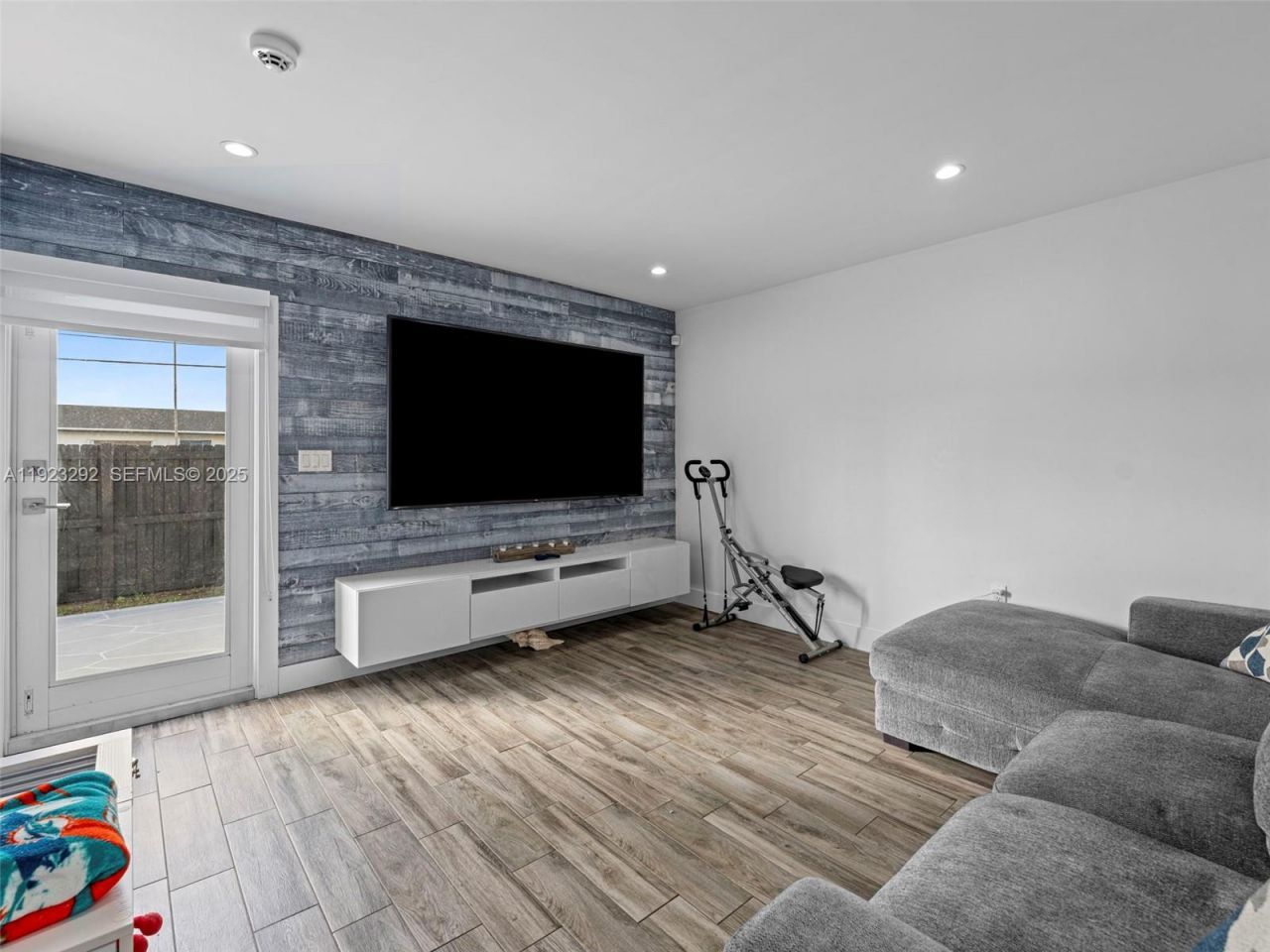 12842 SW 20th St, Miami, FL 33175 Photo