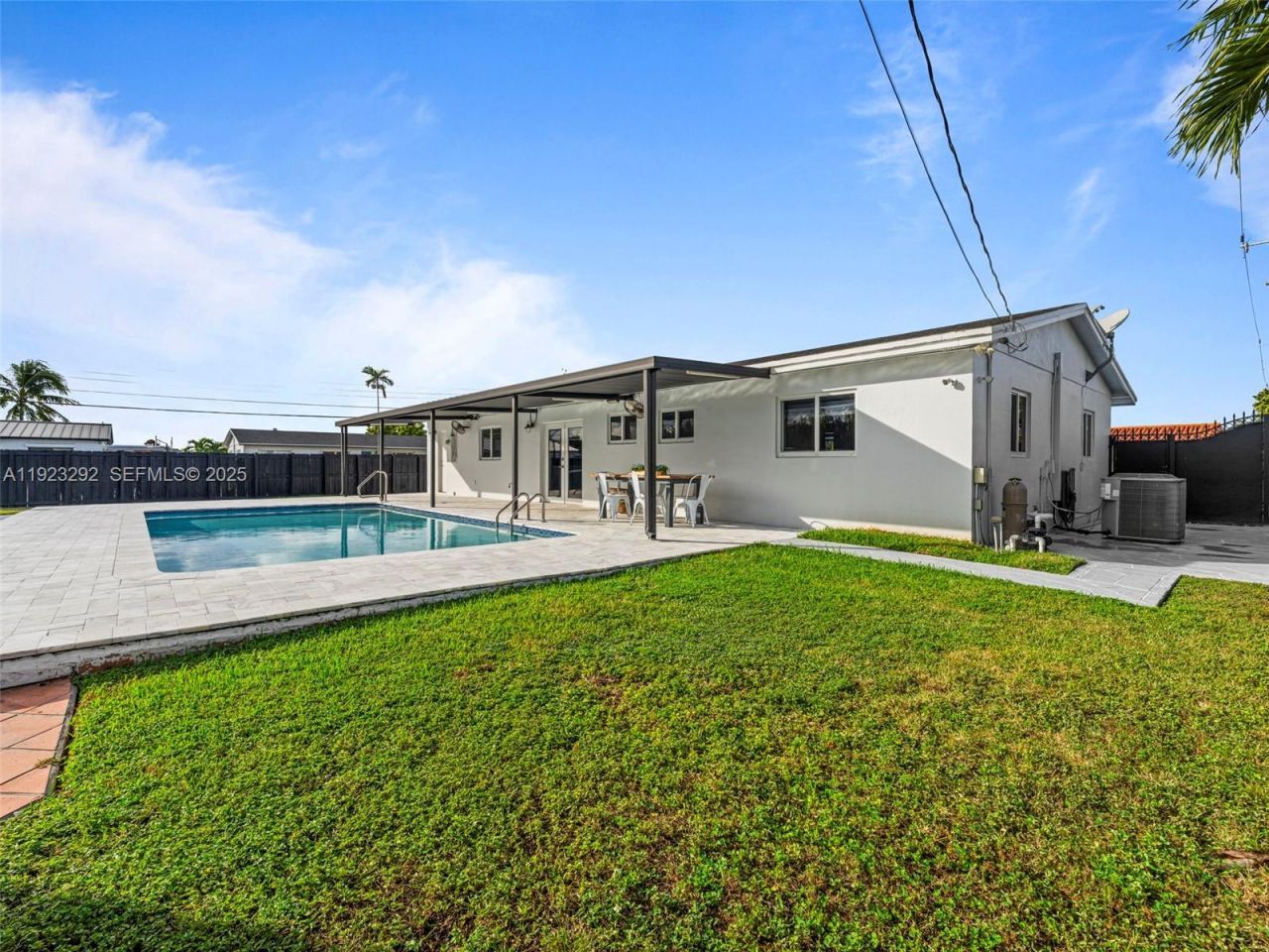 12842 SW 20th St, Miami, FL 33175 Photo