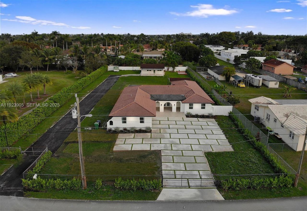 3801 SW 132nd Ave, Miami, FL 33175 Photo