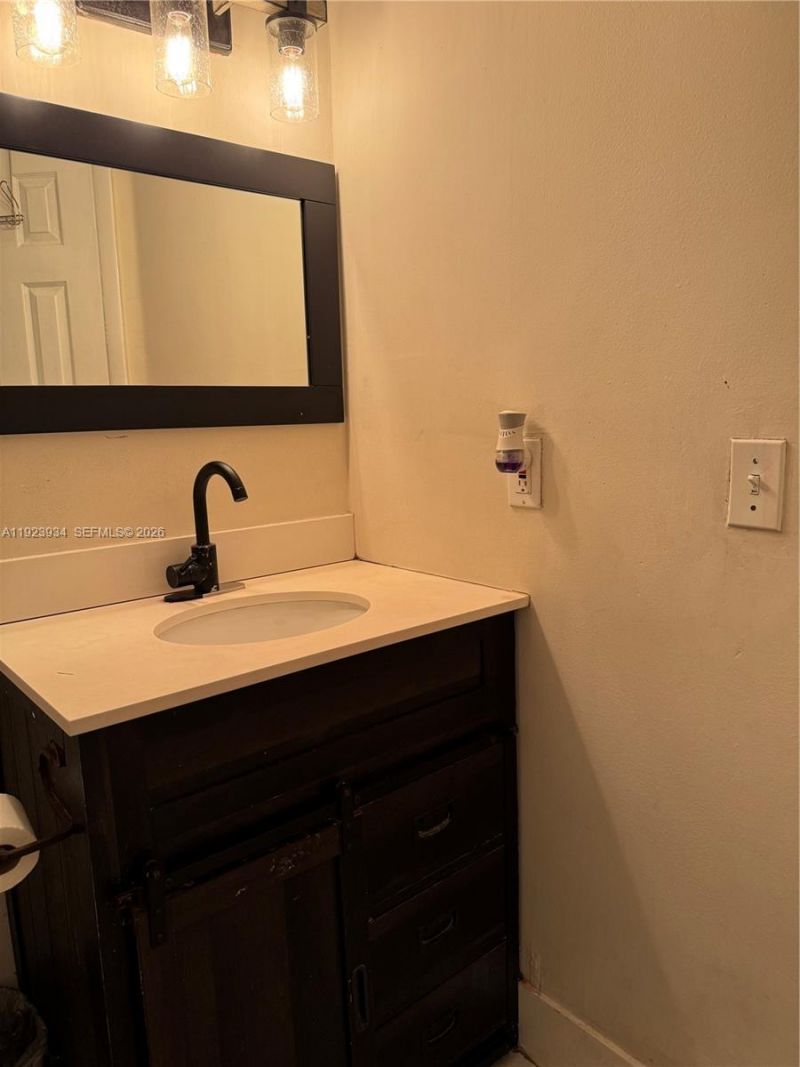 8801 Wiles Rd, Unit 108, Coral Springs, FL 33067 Photo