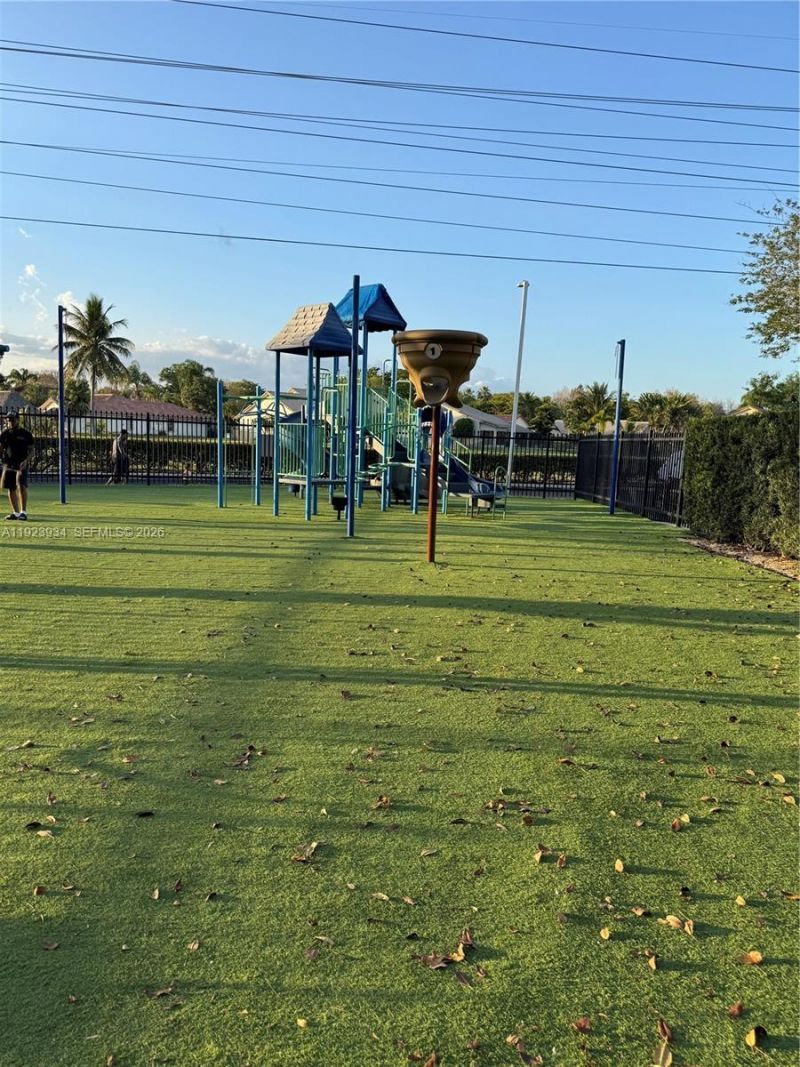 8801 Wiles Rd, Unit 108, Coral Springs, FL 33067 Photo