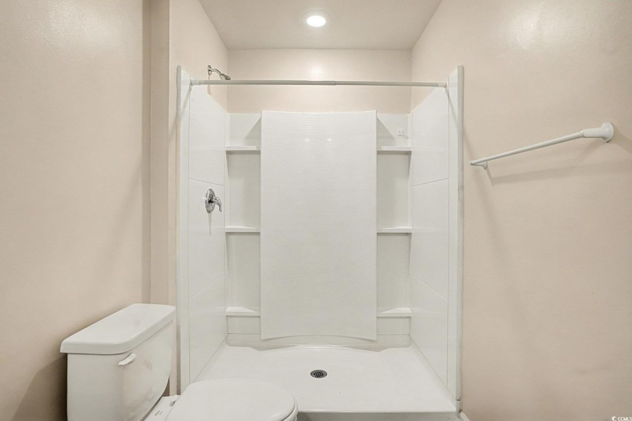 211 Pine Forest Dr. Photo 15