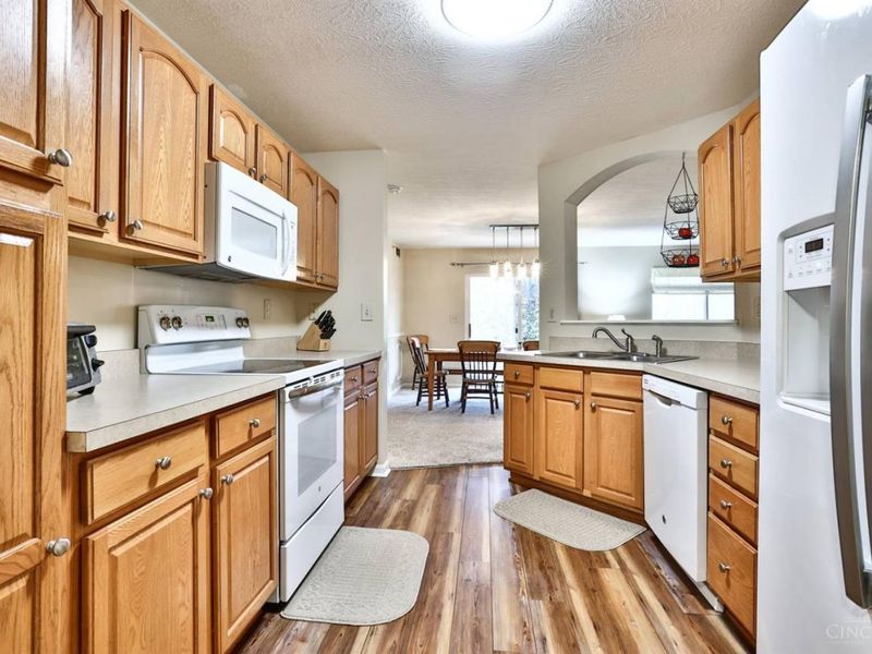 1753 Weatherstone Circle, Monroe, OH 45050 Photo 14