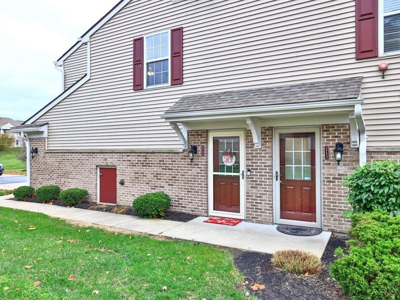 1753 Weatherstone Circle, Monroe, OH 45050 Photo 2