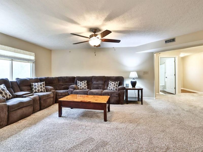 1753 Weatherstone Circle, Monroe, OH 45050 Photo 6