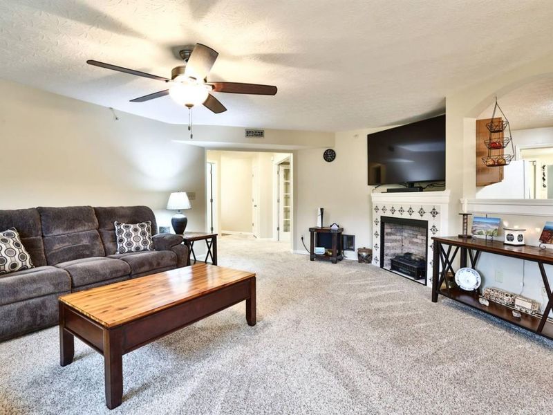 1753 Weatherstone Circle, Monroe, OH 45050 Photo 8