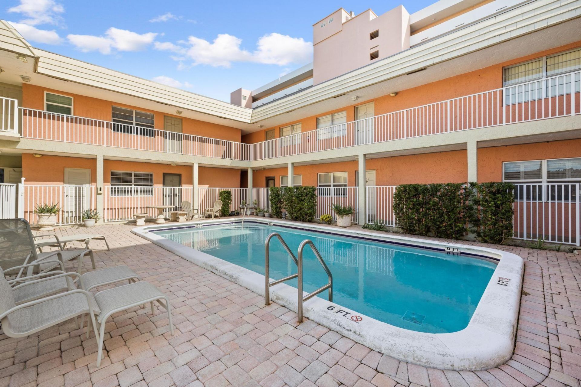 1450 N Riverside Dr, Unit 101, Pompano Beach, FL 33062 Photo