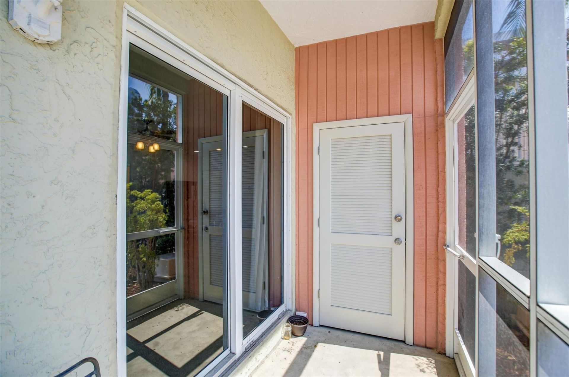 1450 N Riverside Dr, Unit 101, Pompano Beach, FL 33062 Photo