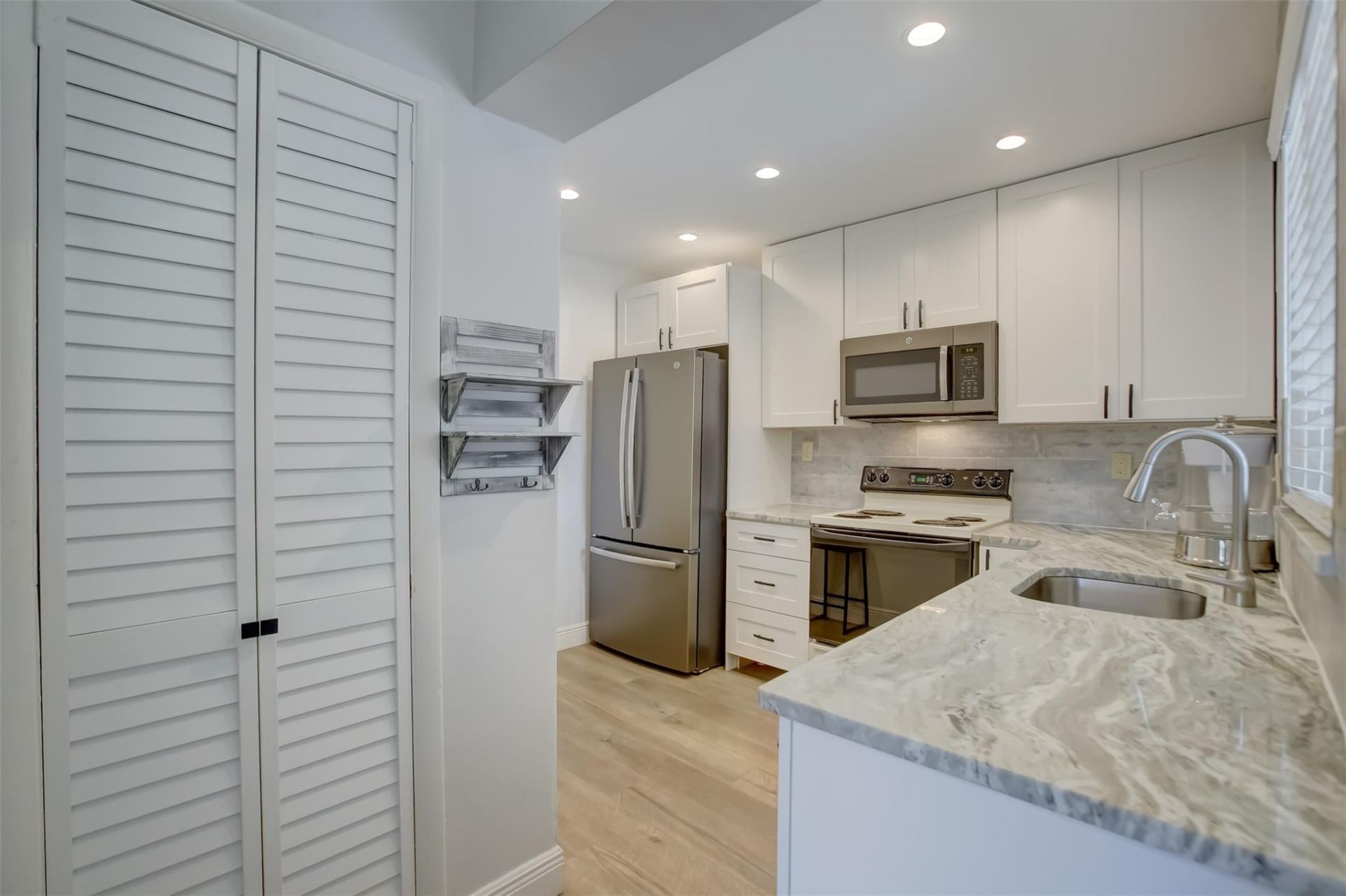 1450 N Riverside Drive, Unit 101, Pompano Beach, FL 33062 Photo