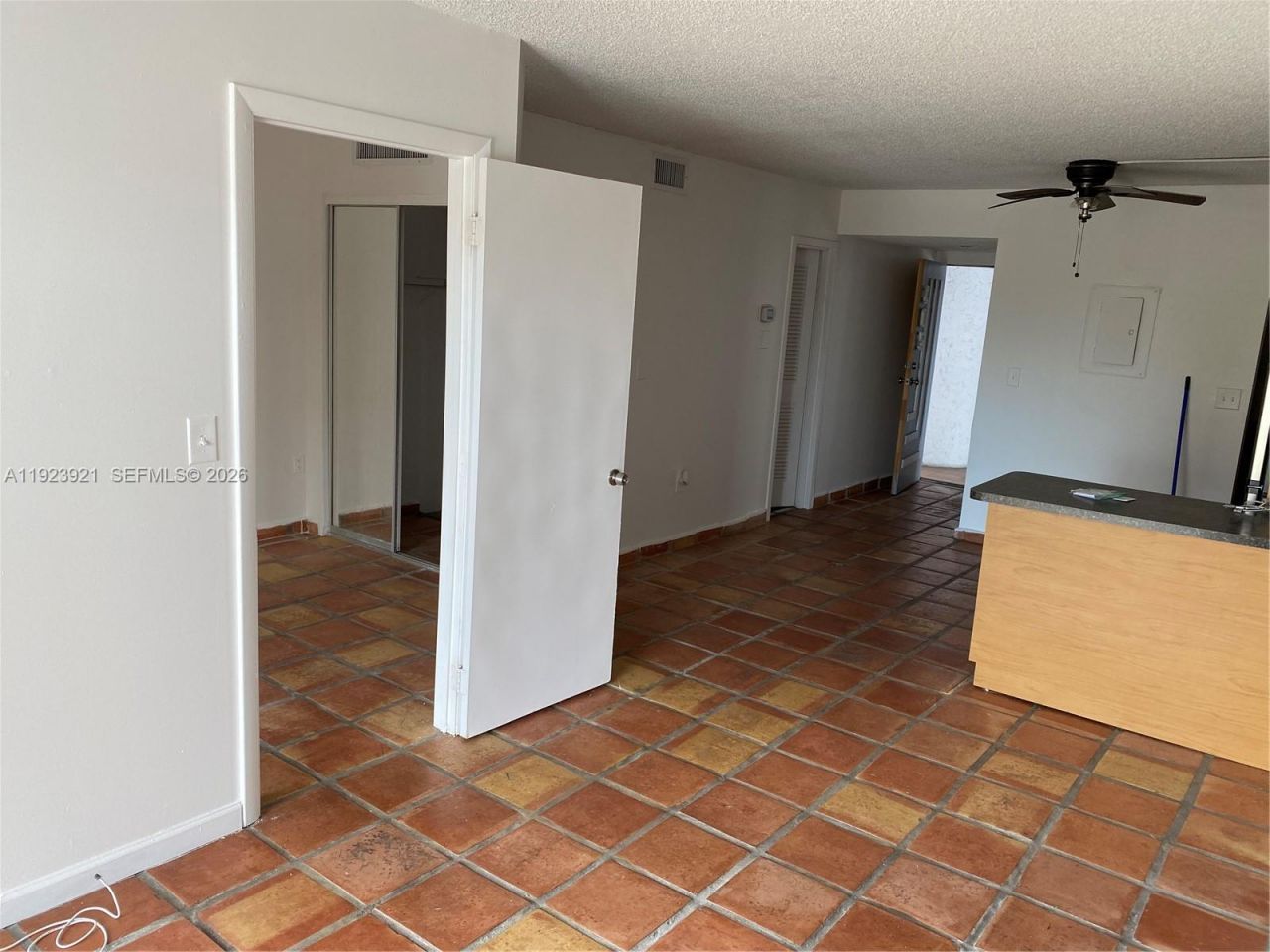 1650 NE 115th St, Unit 405, Miami, FL 33181 Photo