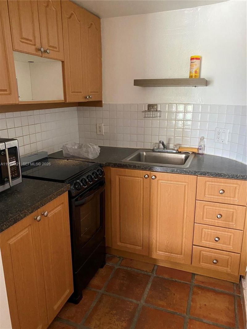 1650 NE 115th St, Unit 405, Miami, FL 33181 Photo