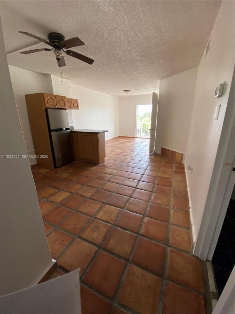 1650 NE 115th St, Unit 405, Miami, FL 33181 Photo