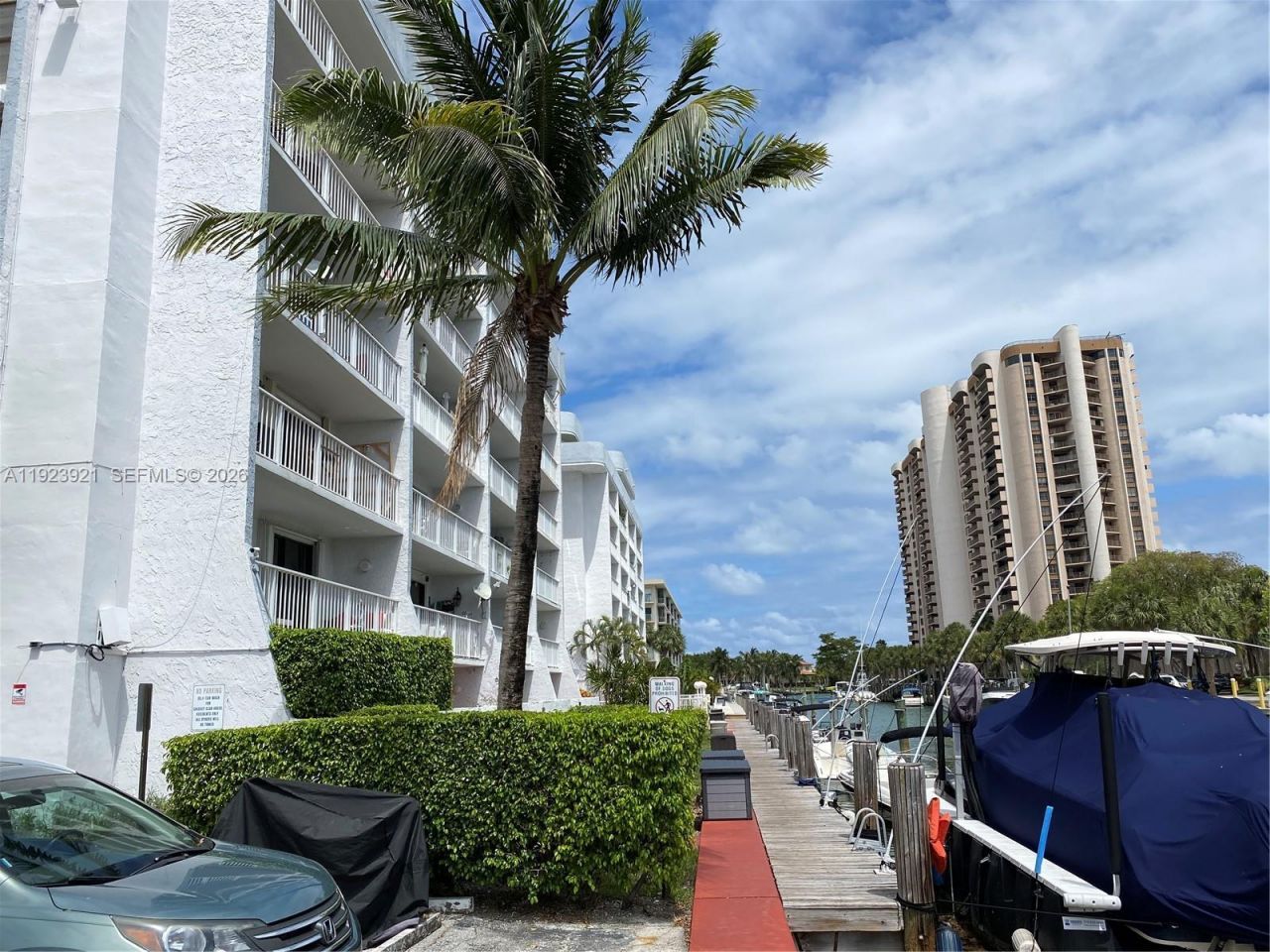 1650 NE 115th St, Unit 405, Miami, FL 33181 Photo