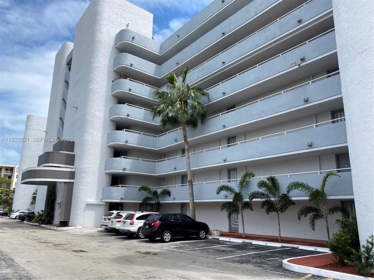 1650 NE 115th St, Unit 405, Miami, FL 33181 Photo