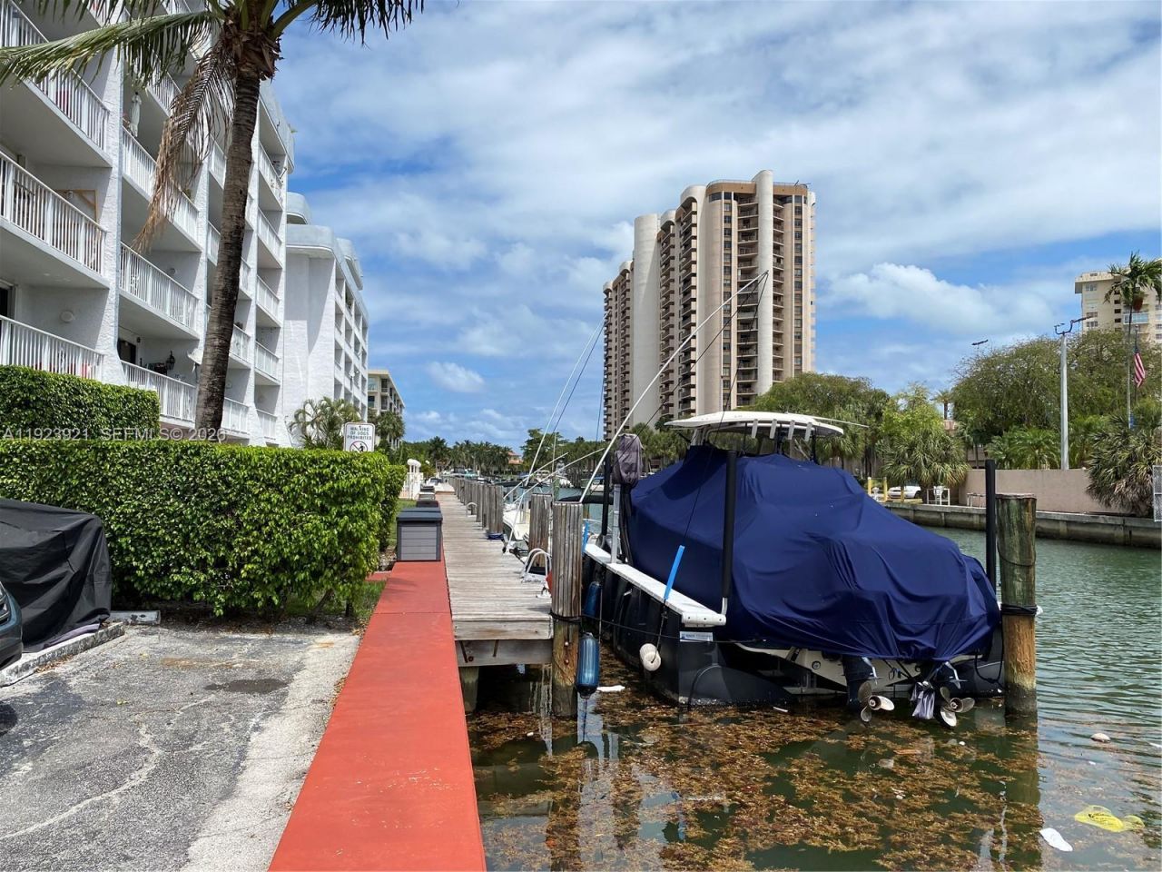 1650 NE 115th St, Unit 405, Miami, FL 33181 Photo