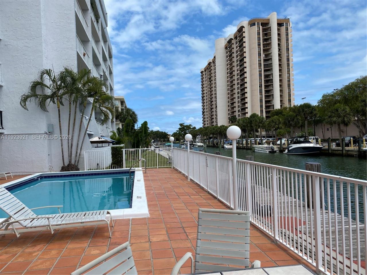 1650 NE 115th St, Unit 405, Miami, FL 33181 Photo