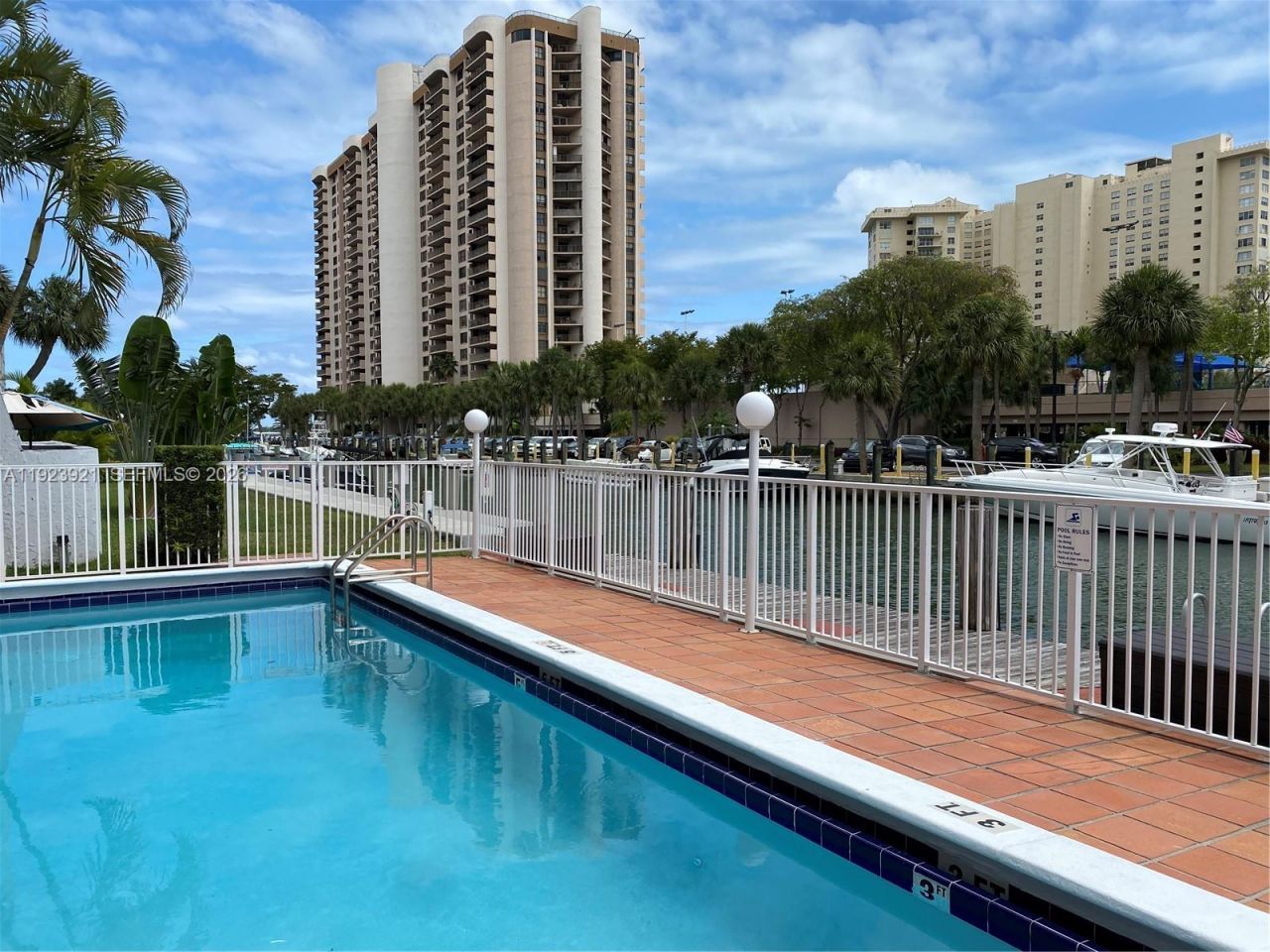 1650 NE 115th St, Unit 405, Miami, FL 33181 Photo