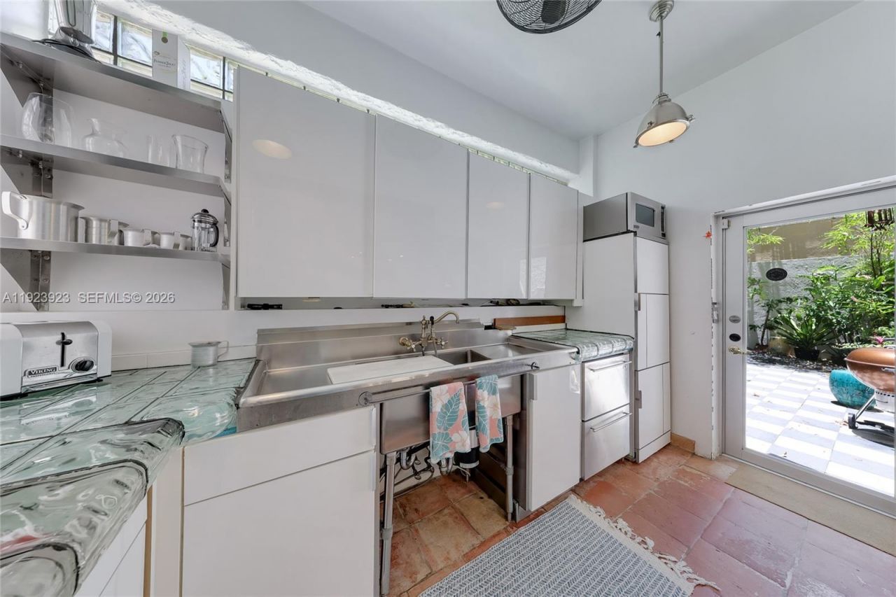 305 Jefferson Ave, Unit 5, Miami Beach, FL 33139 Photo