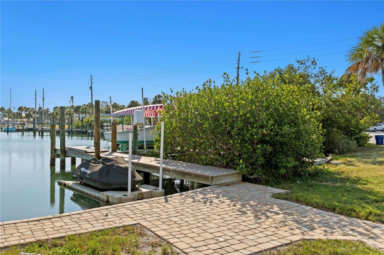 3333 W Maritana Drive, Saint Pete Beach, FL 33706 Photo