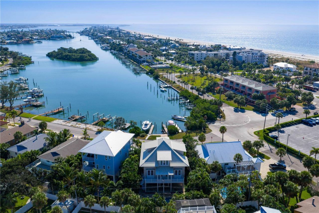 3333 W Maritana Drive, Saint Pete Beach, FL 33706 Photo