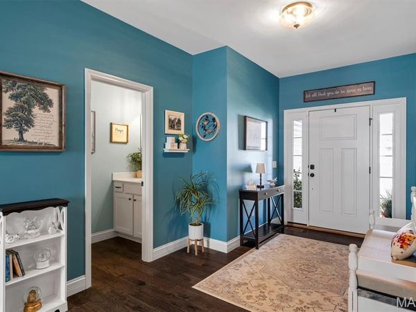 213 Wyndemere Lane, Lake St Louis, MO 63367