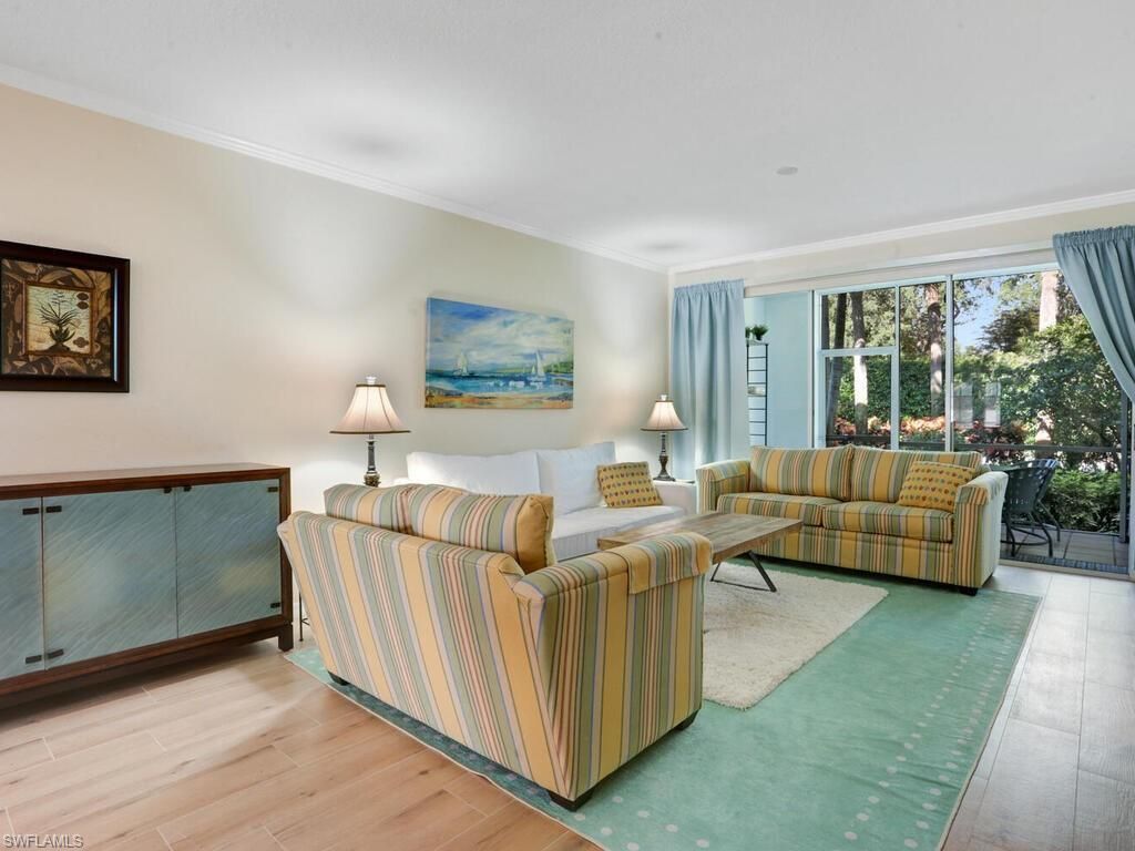 7095 Barrington Cir, Unit 6-102, Naples, FL 34108 Photo