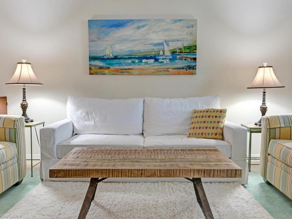 7095 Barrington Cir, Unit 6-102, Naples, FL 34108 Photo