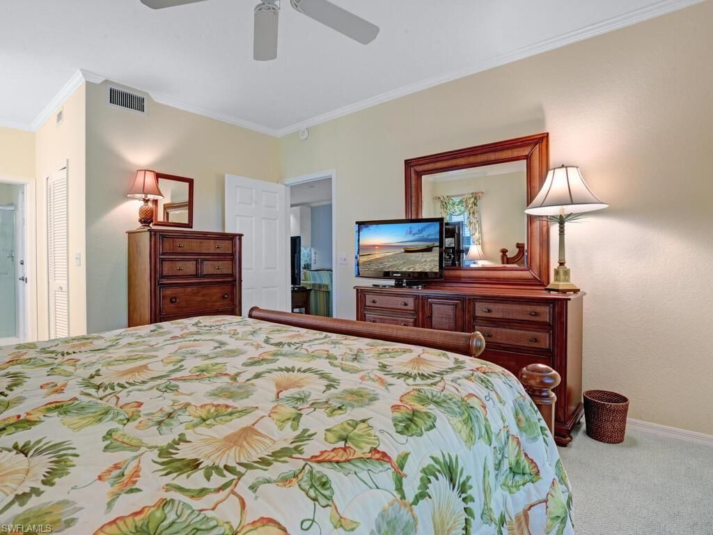 7095 Barrington Cir, Unit 6-102, Naples, FL 34108 Photo