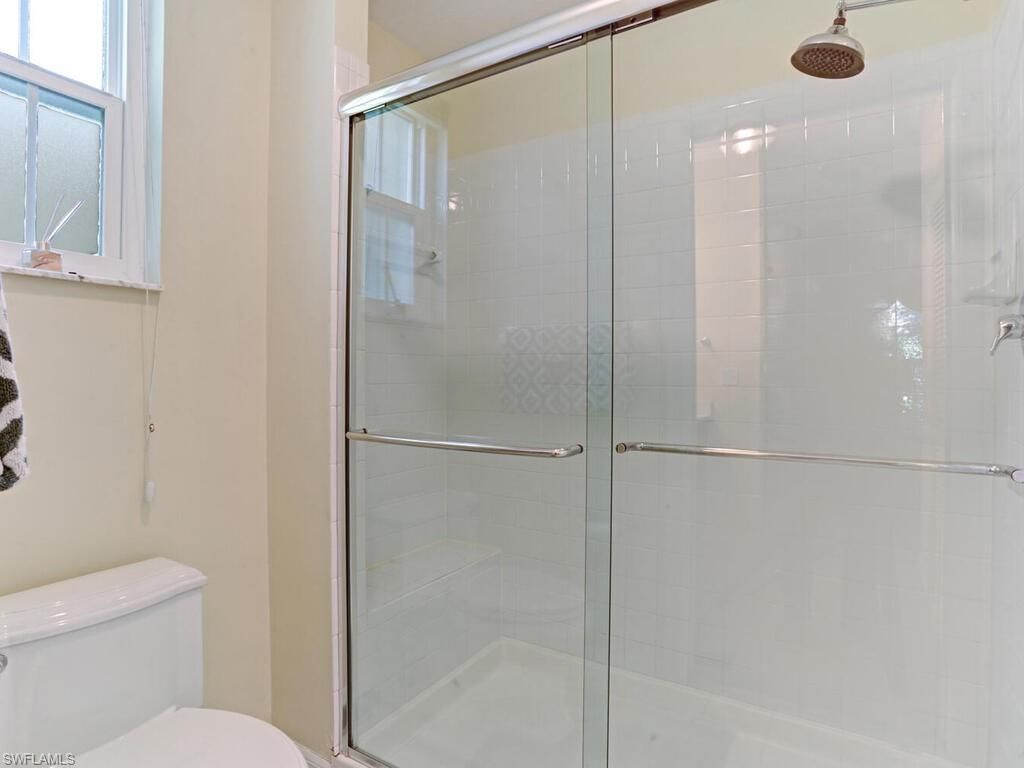 7095 Barrington Cir, Unit 6-102, Naples, FL 34108 Photo