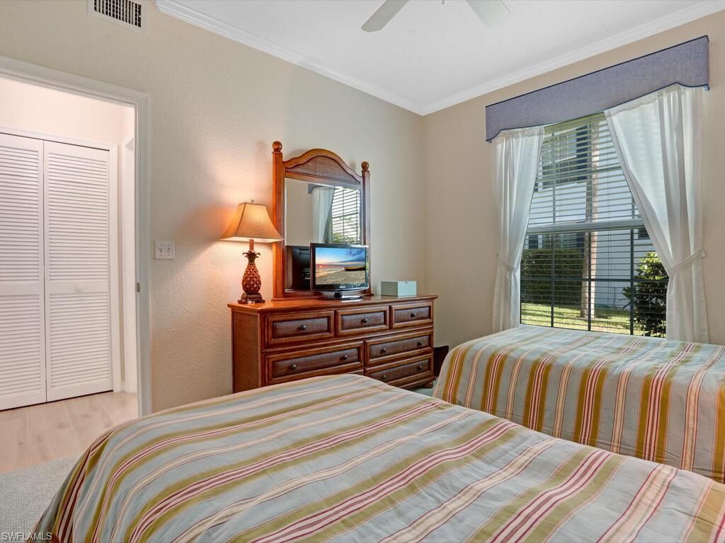 7095 Barrington Cir, Unit 6-102, Naples, FL 34108 Photo