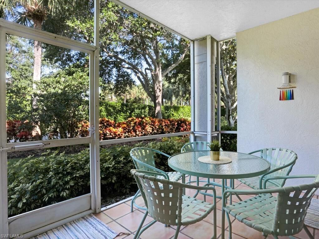 7095 Barrington Cir, Unit 6-102, Naples, FL 34108 Photo