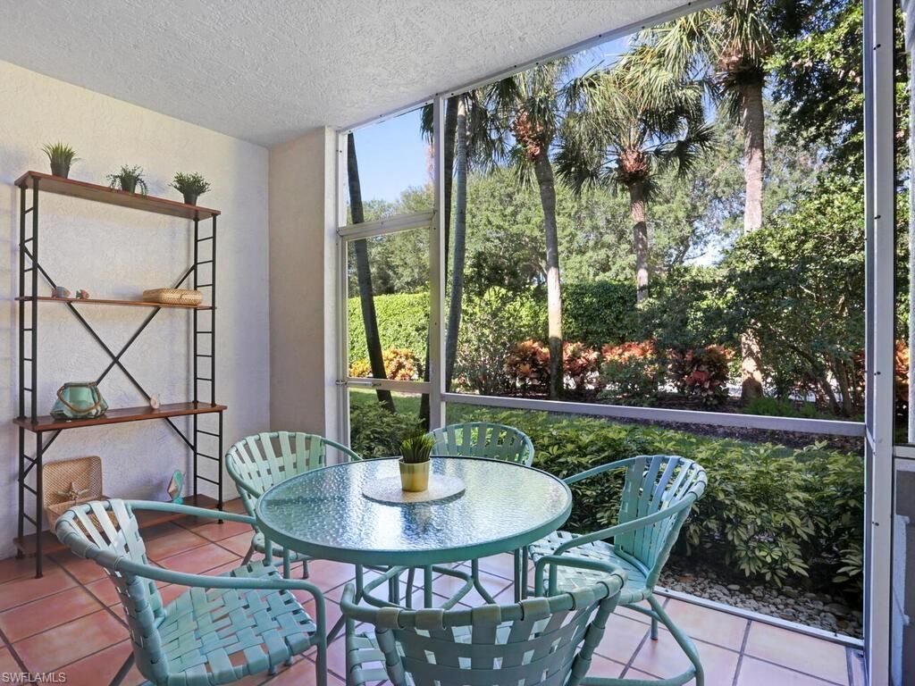 7095 Barrington Cir, Unit 6-102, Naples, FL 34108 Photo