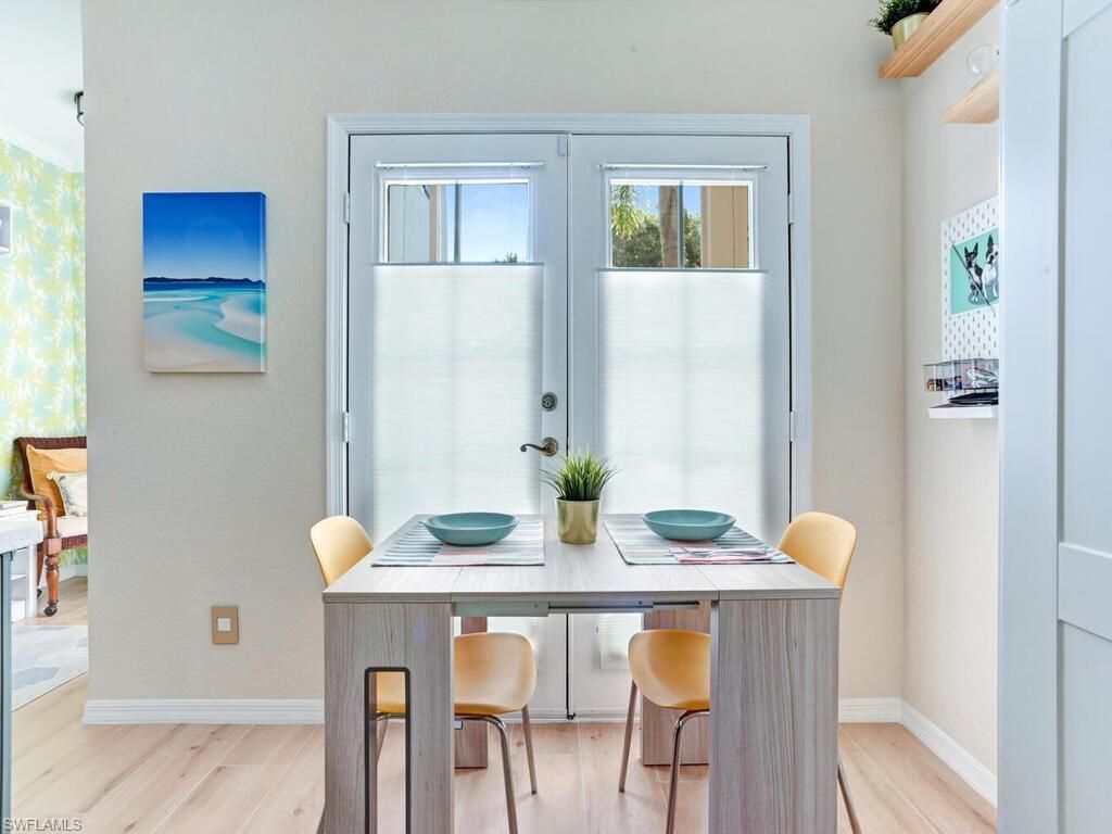 7095 Barrington Cir, Unit 6-102, Naples, FL 34108 Photo
