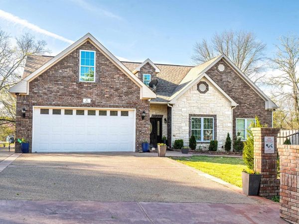 517 Stover Street, Hot Springs, AR 71913