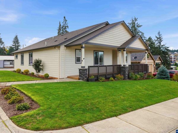112 Summit View Av SE, Salem, OR 97306
