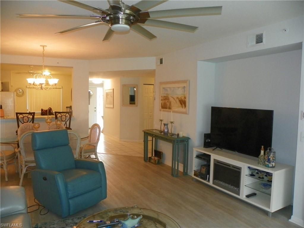 218 Gabriel Cir, Unit 3809, Naples, FL 34104 Photo